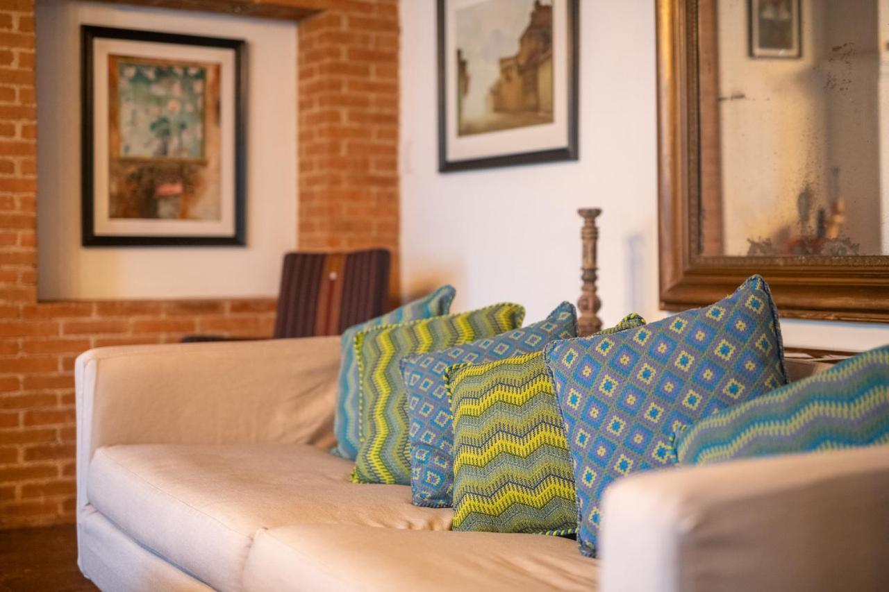 Barbara'S Boutique Hostel Antigua Екстериор снимка