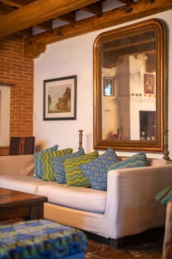 Barbara'S Boutique Hostel Antigua Екстериор снимка