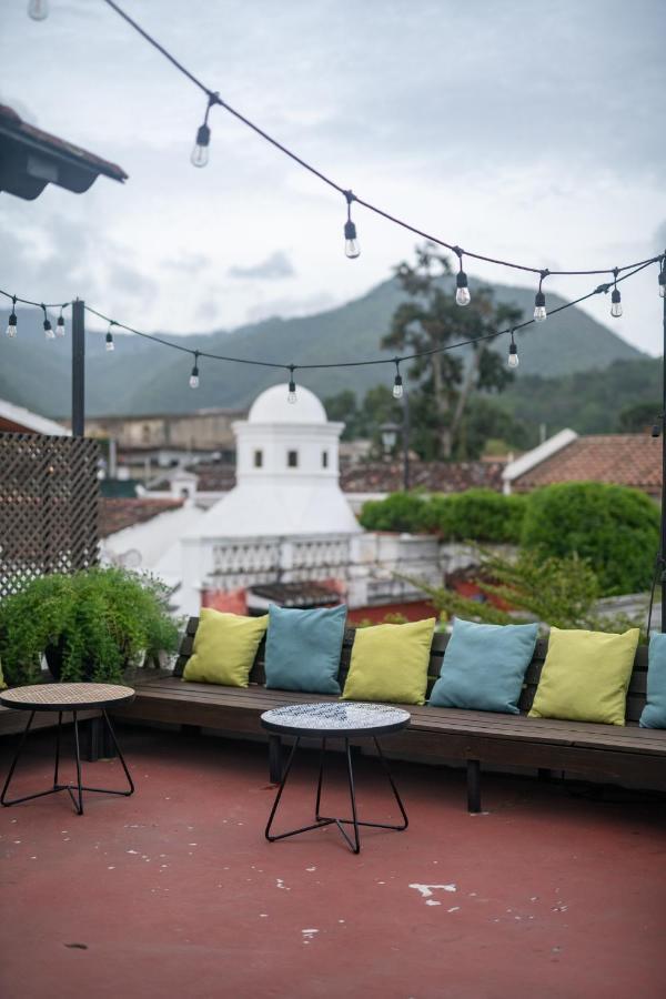 Barbara'S Boutique Hostel Antigua Екстериор снимка