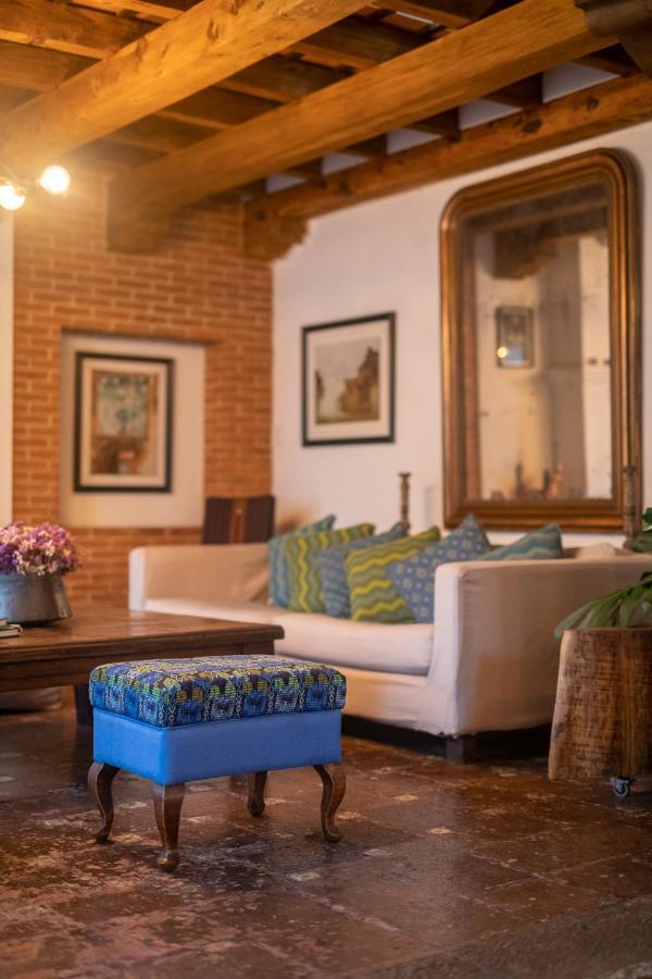 Barbara'S Boutique Hostel Antigua Екстериор снимка